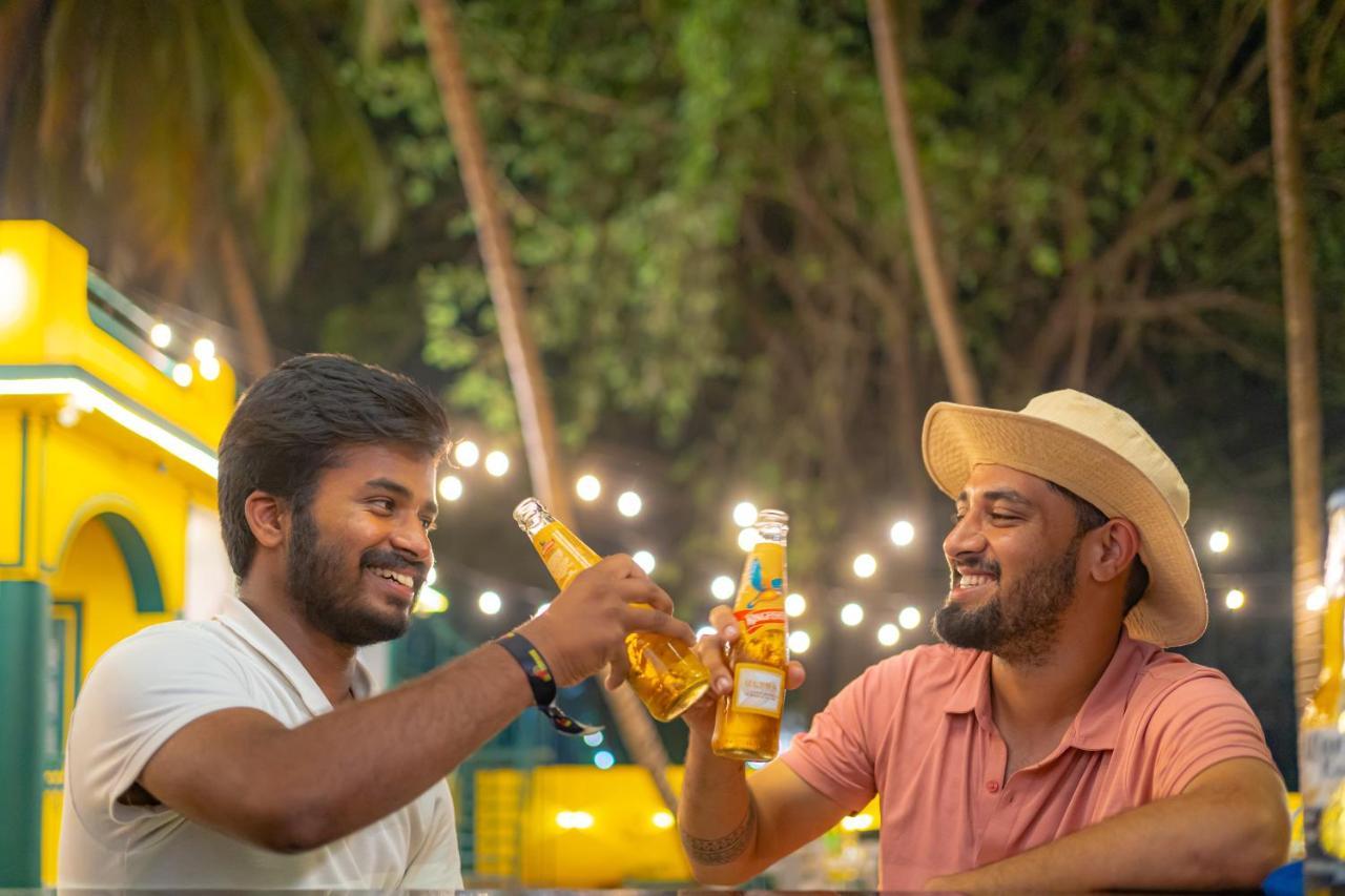 Whoopers Hostel Anjuna, Goa Экстерьер фото